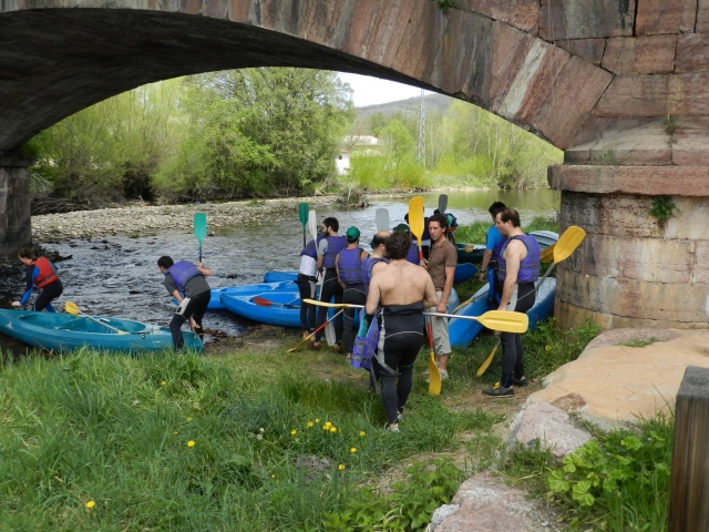  Preparati a salire sulle barche 